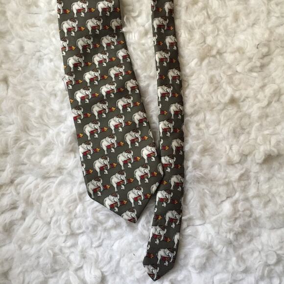 Brooks Brothers Elephants Printed All Silk Tie.-CA5 - Picture 2 of 9